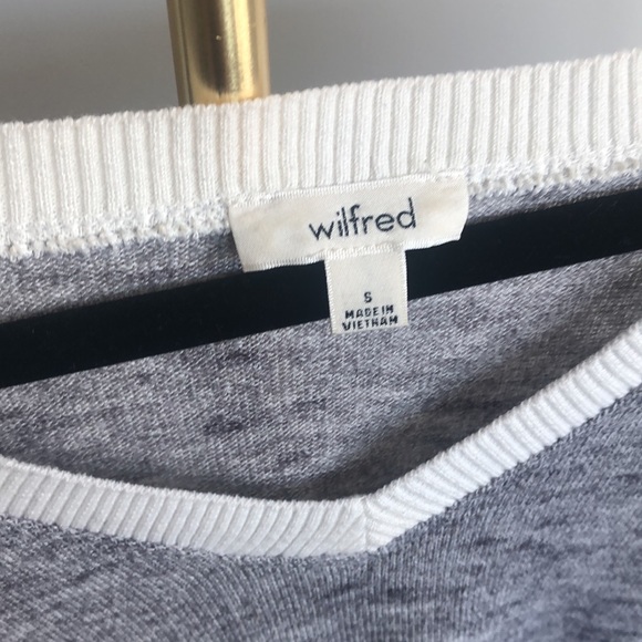 Aritzia Wilfred long sleeve top - Picture 4 of 7